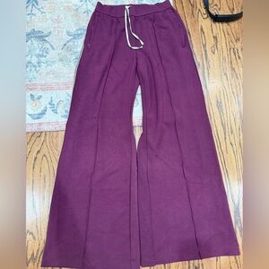 ALO Yoga Track Star Wide Leg Pants
